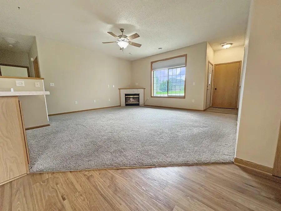 146 Pheasant Run, Johnson Creek, WI 53038 - #2