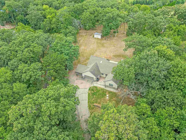 2150 E CARLY Court, Milton, WI 53563