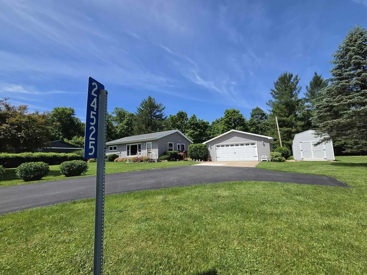 24525 Cty Hwy RC, Richland Center, WI 53581 - #1