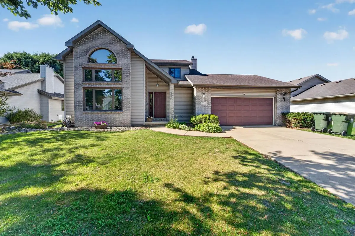 1757 Colony Circle, Sun Prairie, WI 53590 - #1