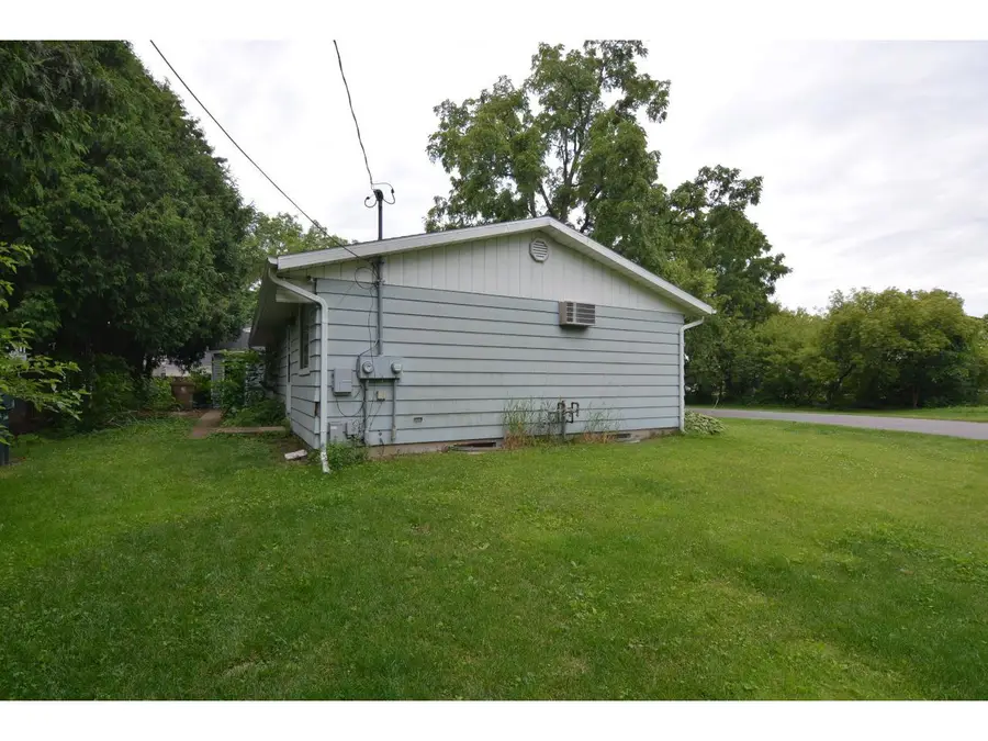 3541 Graceland Avenue, Madison, WI 53704 - #2