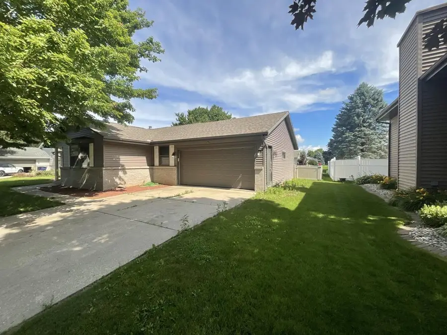 4409 Southwyck Drive, Janesville, WI 53546 - #2