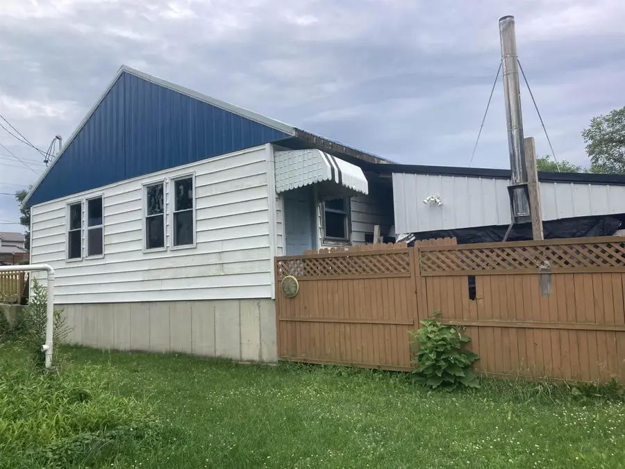 105 S Verley Street, South Wayne, WI 53587 - #2