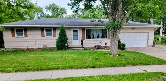 716 THOMAS Drive, Sun Prairie, WI 53590 - #1