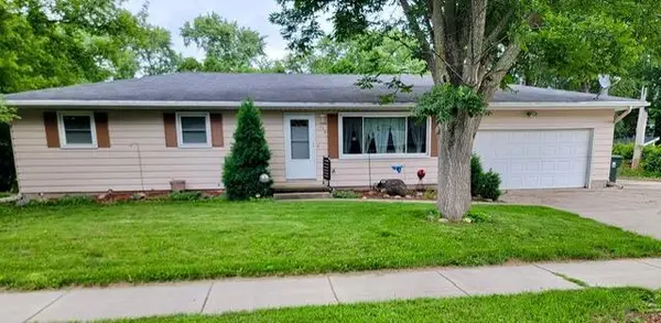 716 THOMAS Drive, Sun Prairie, WI 53590
