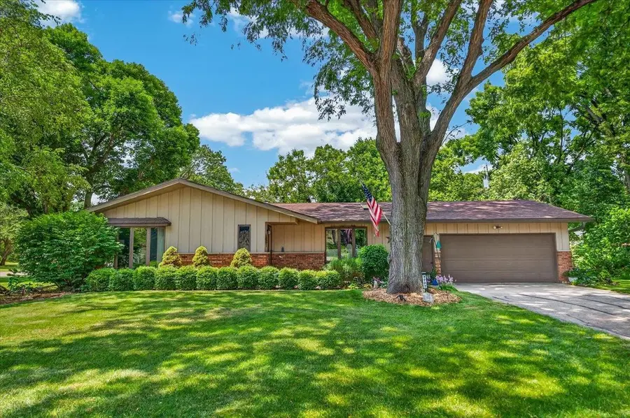 3202 Coventry Trail, Madison, WI 53713 - #2