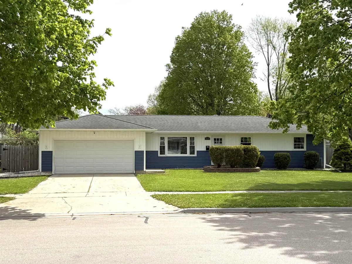 1614 N Sumac Drive, Janesville, WI 53545 - #1