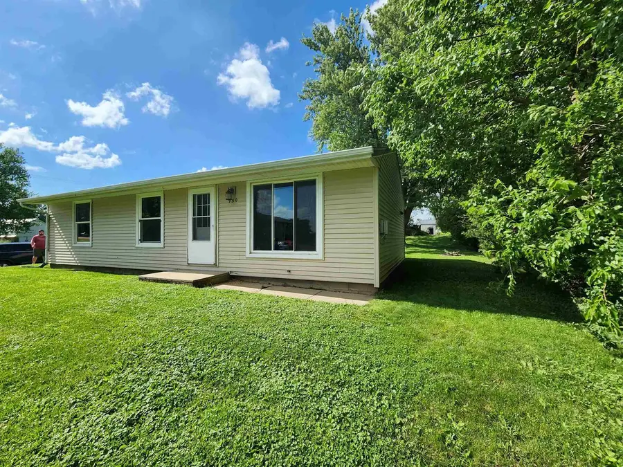 930 Jackson Street, Platteville, WI 53818 - #2