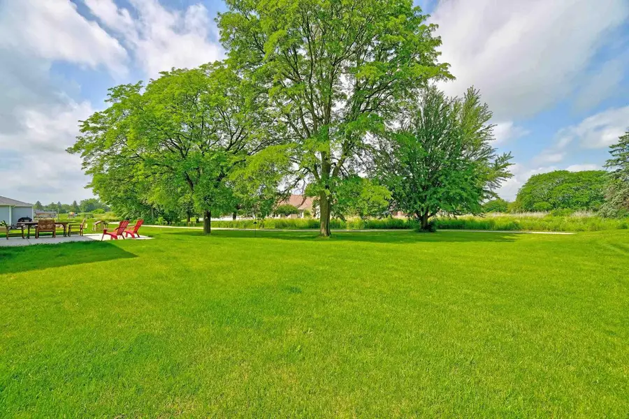 507 S DEWEY Avenue, Jefferson, WI 53549 - #3