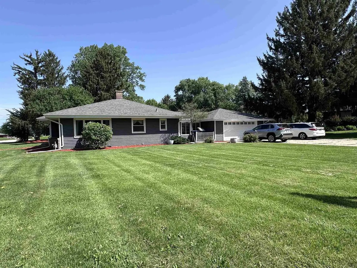 1331 S Crosby Avenue, Janesville, WI 53546 - #1