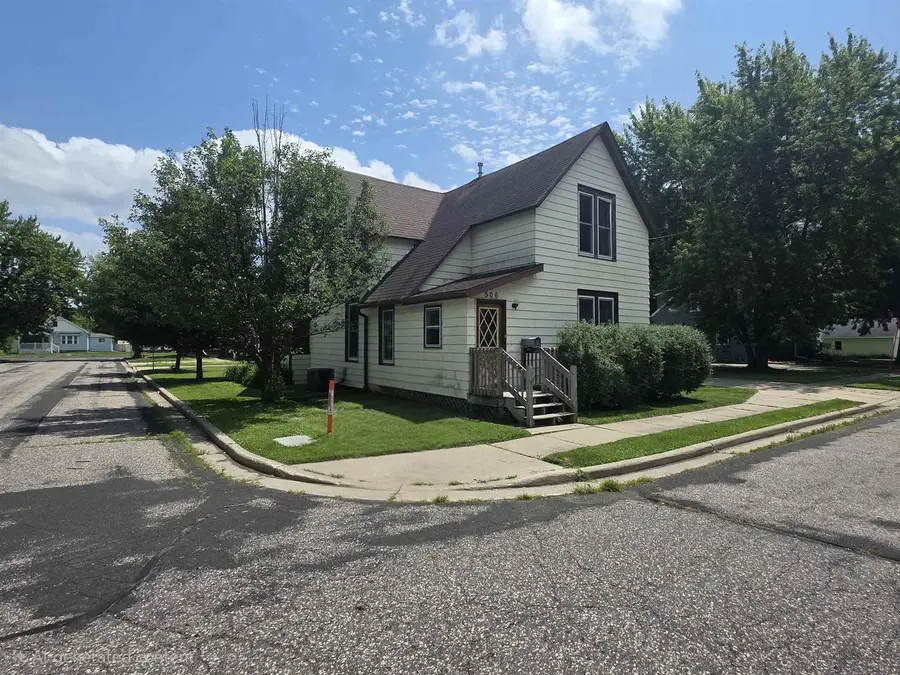506 Juneau Avenue, Mauston, WI 53948 - #2