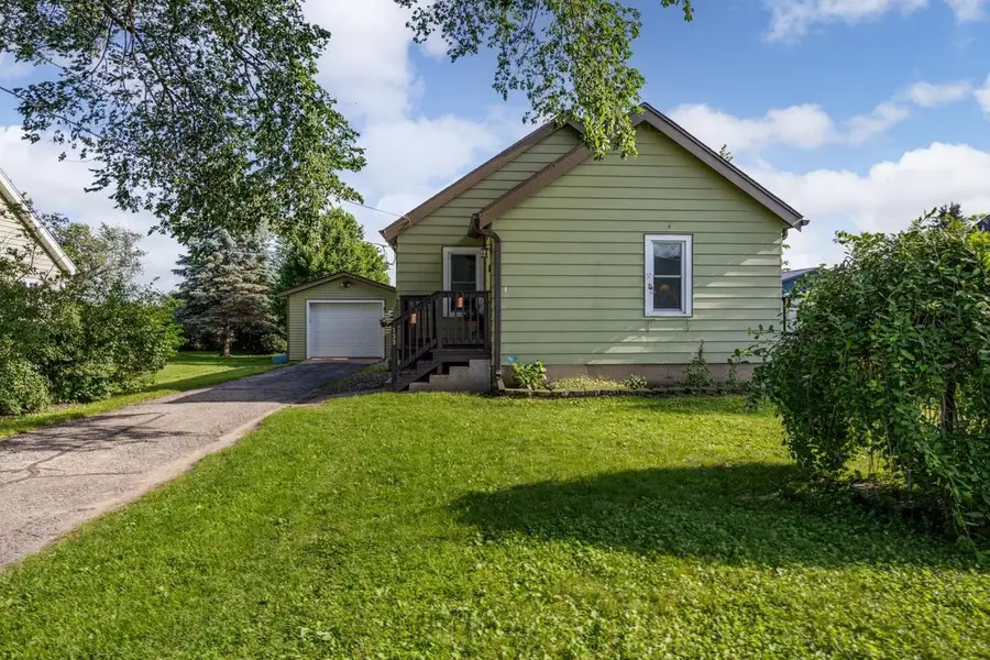 133 Walker Street, Evansville, WI 53536 - #3