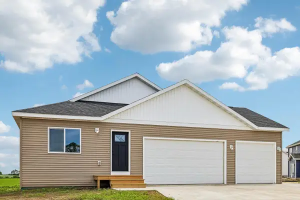 997 Bell Circle, Arlington, WI 53911