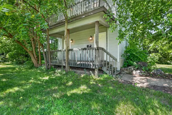 903 E 2nd Avenue, Brodhead, WI 53520
