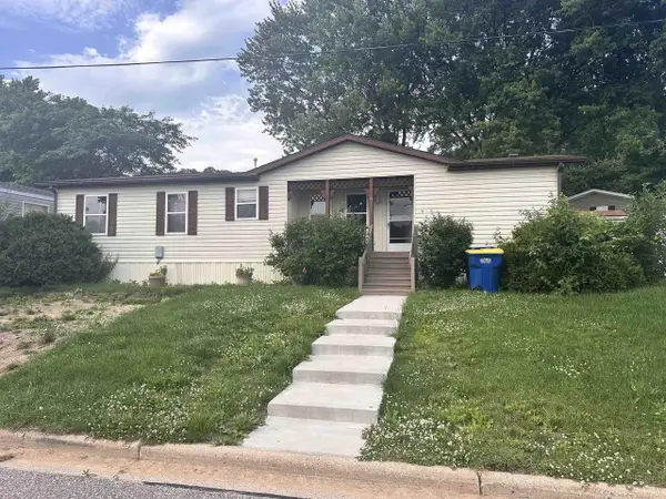 1400 Veterans Drive #11, Richland Center, WI 53581