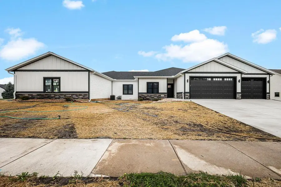 638 Sunset & 217 Dale Drive, Lodi, WI 53555 - #3