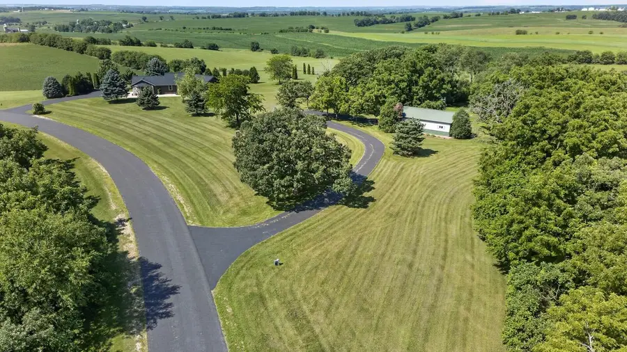 N7795 Panorama Road, Belleville, WI 53508 - #2