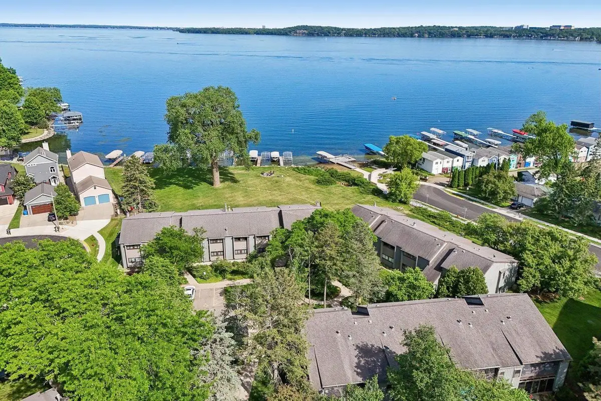 2809 Century Harbor Road, Middleton, WI 53562 - #1