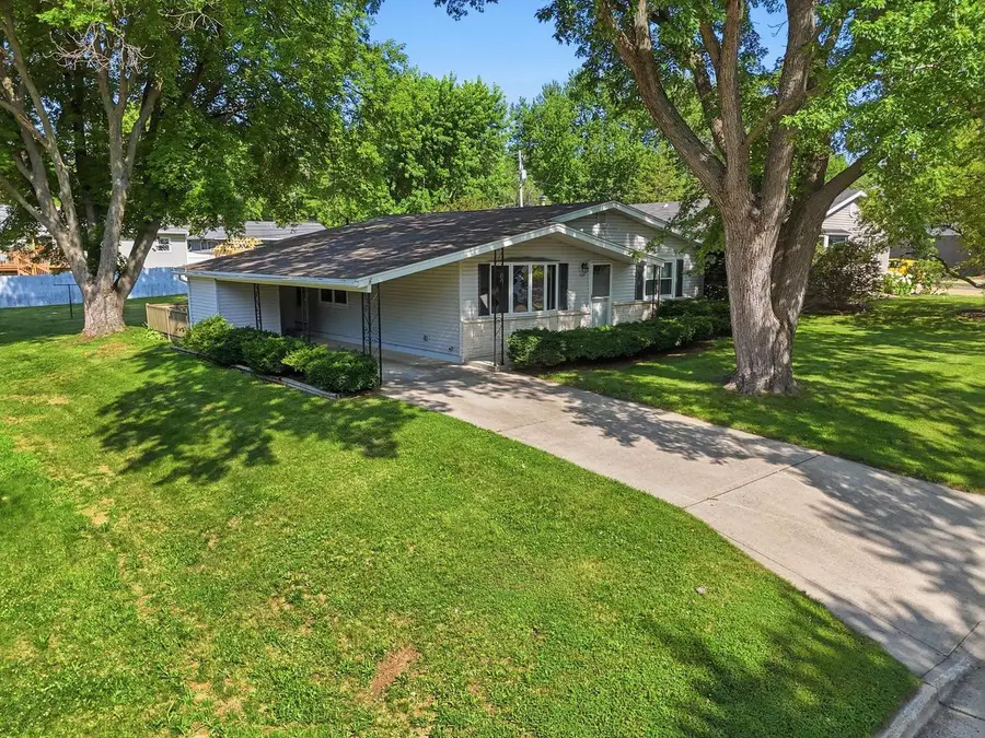 727 Jacquelyn Drive, Baraboo, WI 53913 - #2