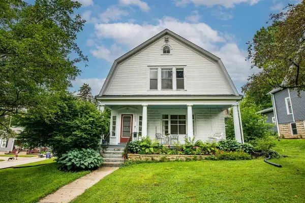 111 S Iowa Street, Mineral Point, WI 53565