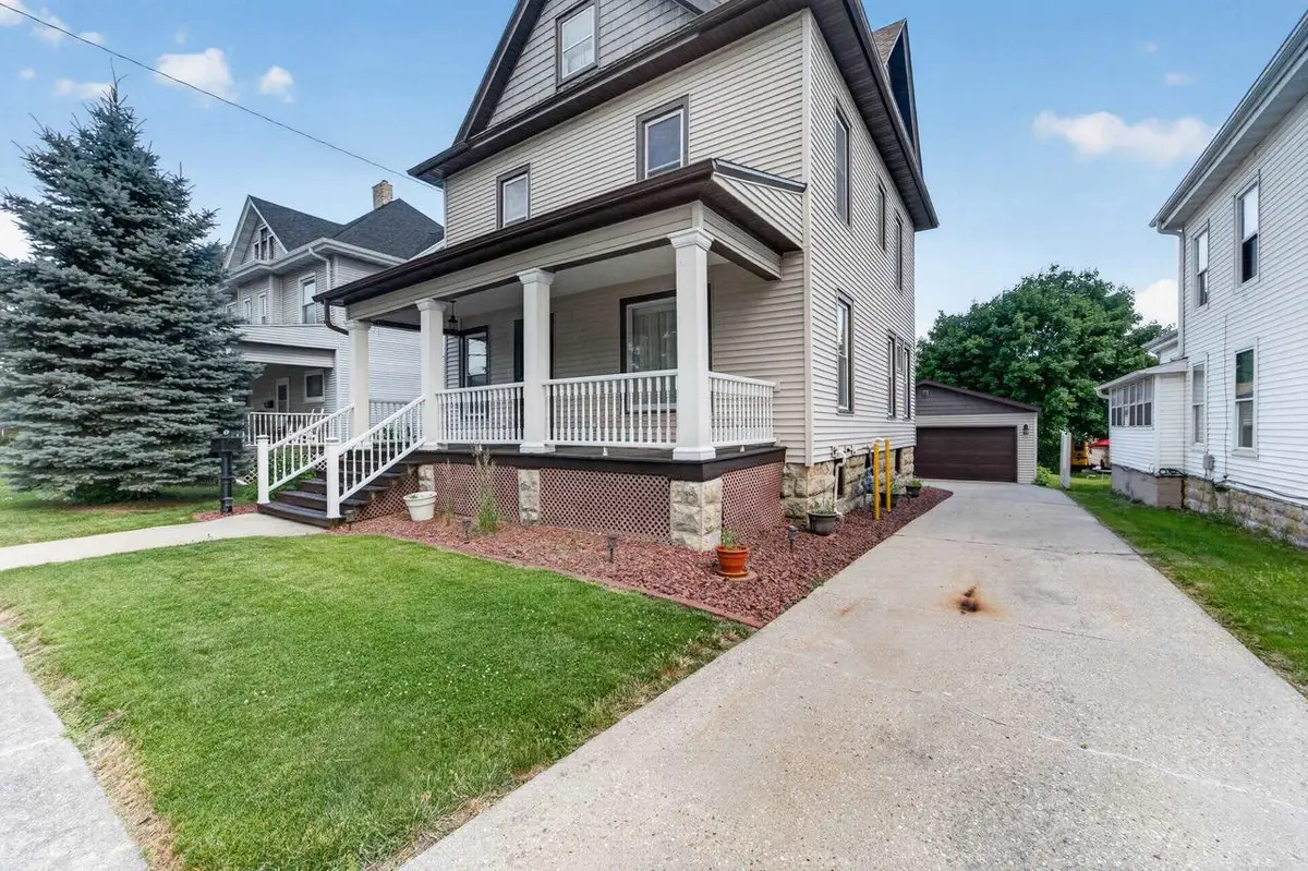 501 W Rollin Street, Edgerton, WI 53534 - #1