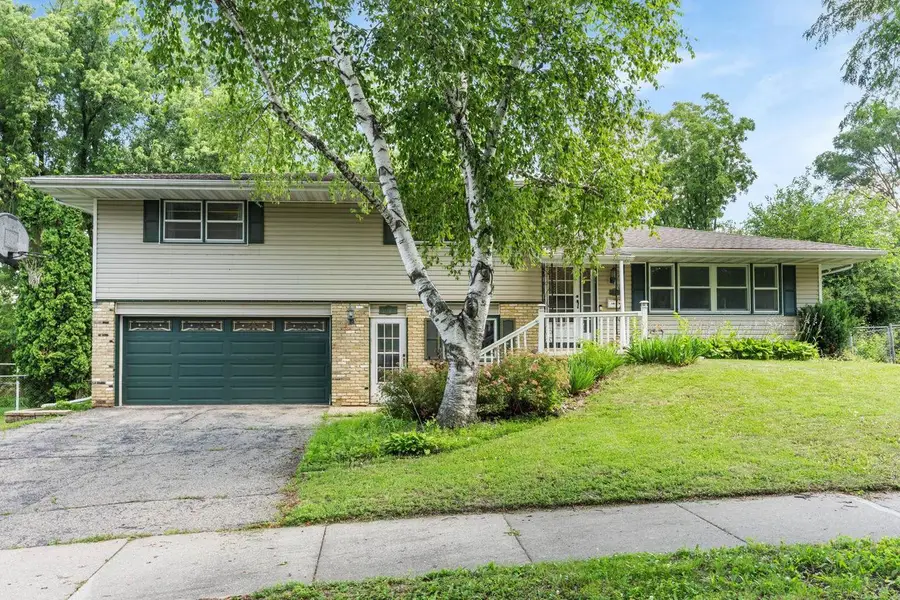 1011 Bay Ridge Road, Madison, WI 53716 - #2