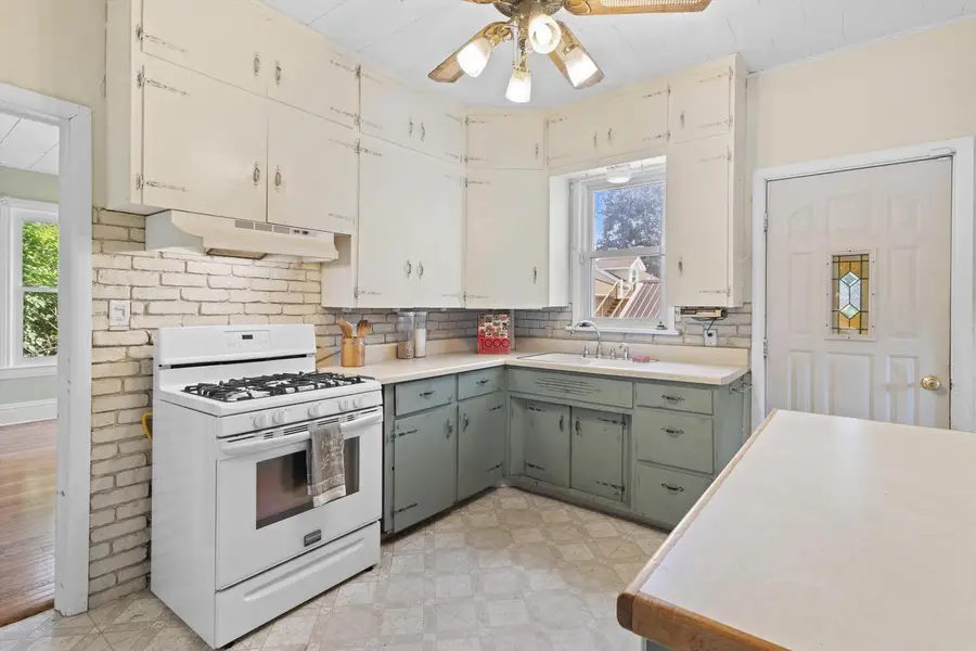 305 2nd Avenue, Lodi, WI 53555 - #2