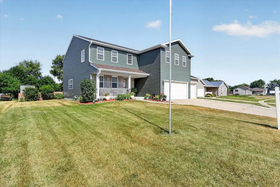 613 S 6th Street, Evansville, WI 53536 - #3