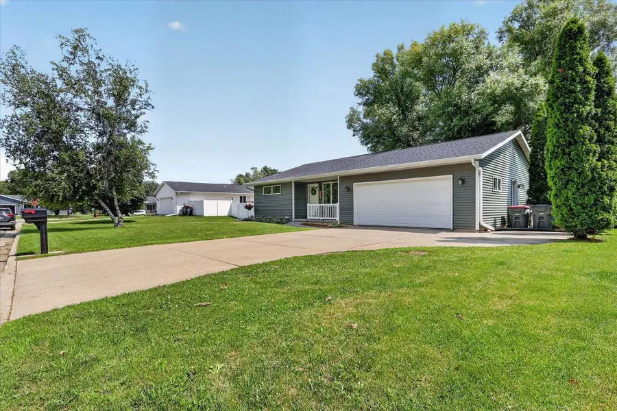 535 Greenview Drive, Evansville, WI 53536 - #3