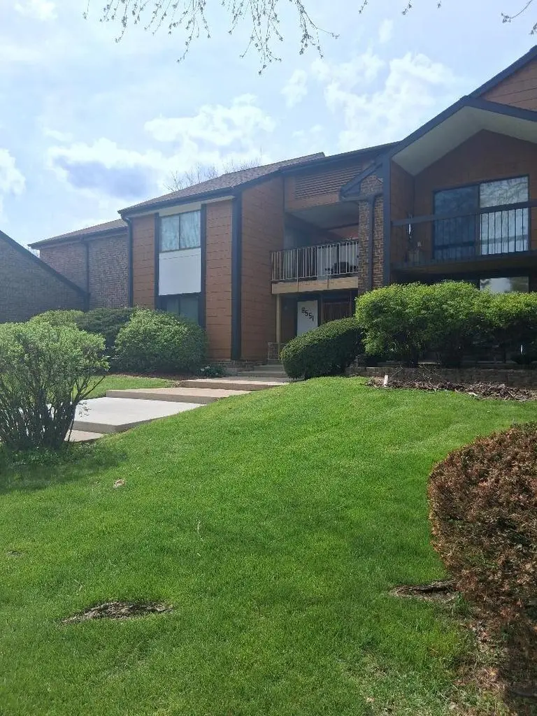 8551 N SERVITE Drive #215, Milwaukee, WI 53223 - #2