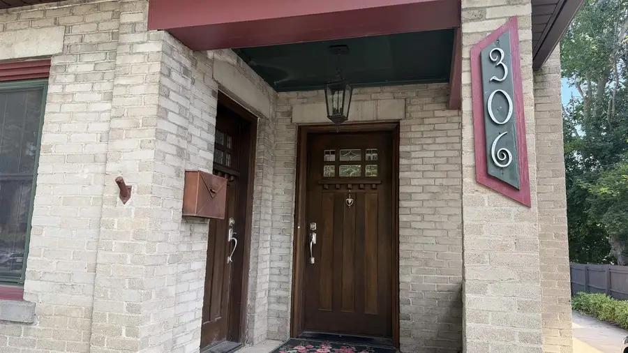 306 E Edgewater Street, Portage, WI 53901 - #2