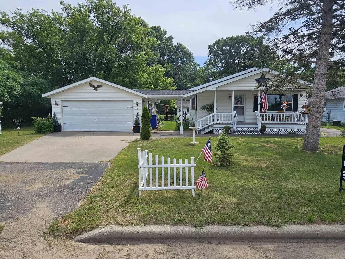 216 N Vincennes Street, Adams, WI 53910 - #1