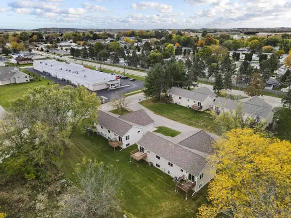 924 Waters Edge Court, Marshall, WI 53559