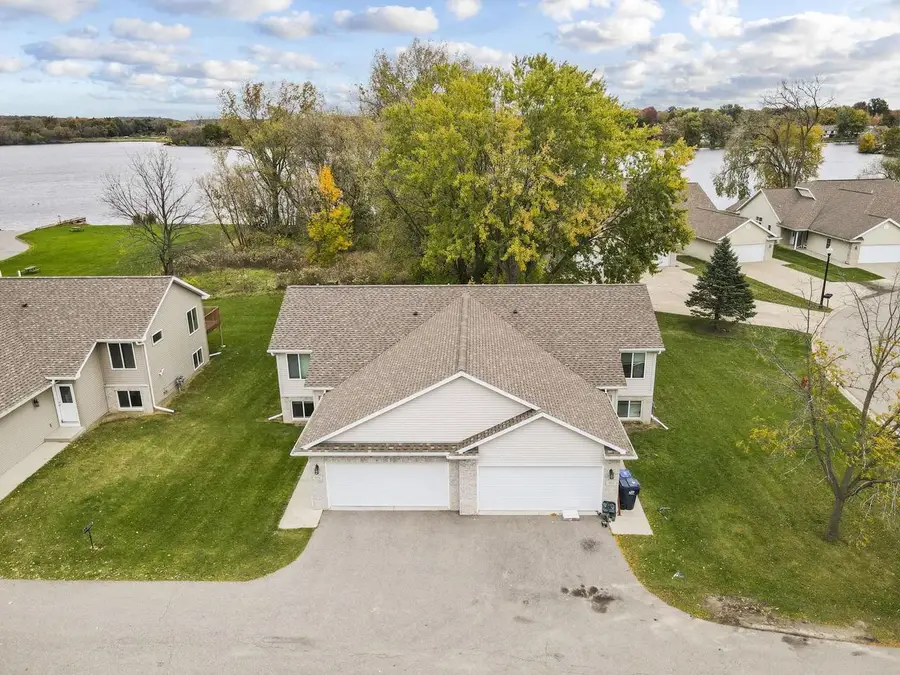 924 Waters Edge Court, Marshall, WI 53559 - #2