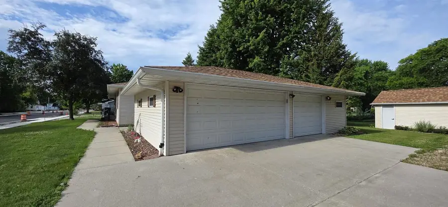1809 Minnesota Avenue, North Fond Du Lac, WI 54937 - #3