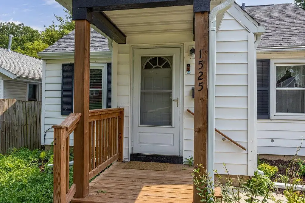 1525 Loftsgordon Avenue, Madison, WI 53704 - #1
