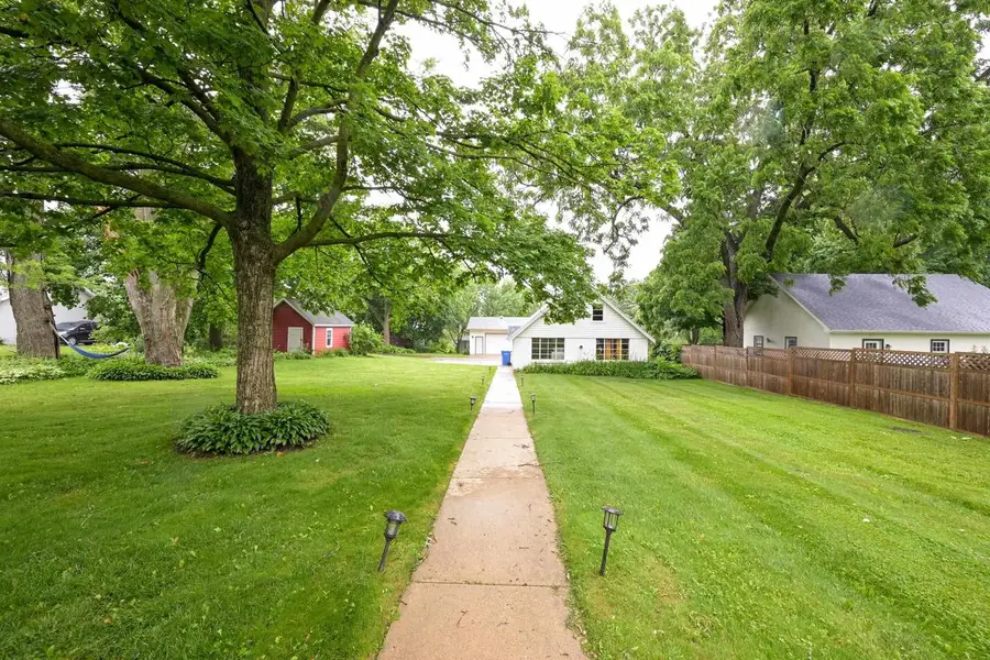 122 N 2nd Street, Mount Horeb, WI 53572 - #2