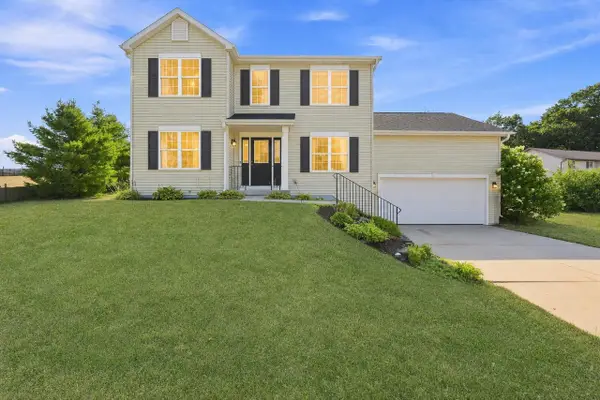 801 Goldfinch Lane, Marshall, WI 53559