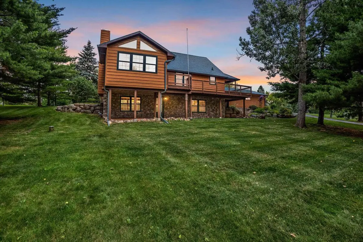 2555 Brown Deer Road, Stoughton, WI 53589 - #1