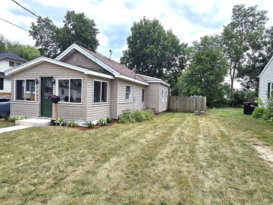 1342 Kenwood Avenue, Beloit, WI 53511 - #2