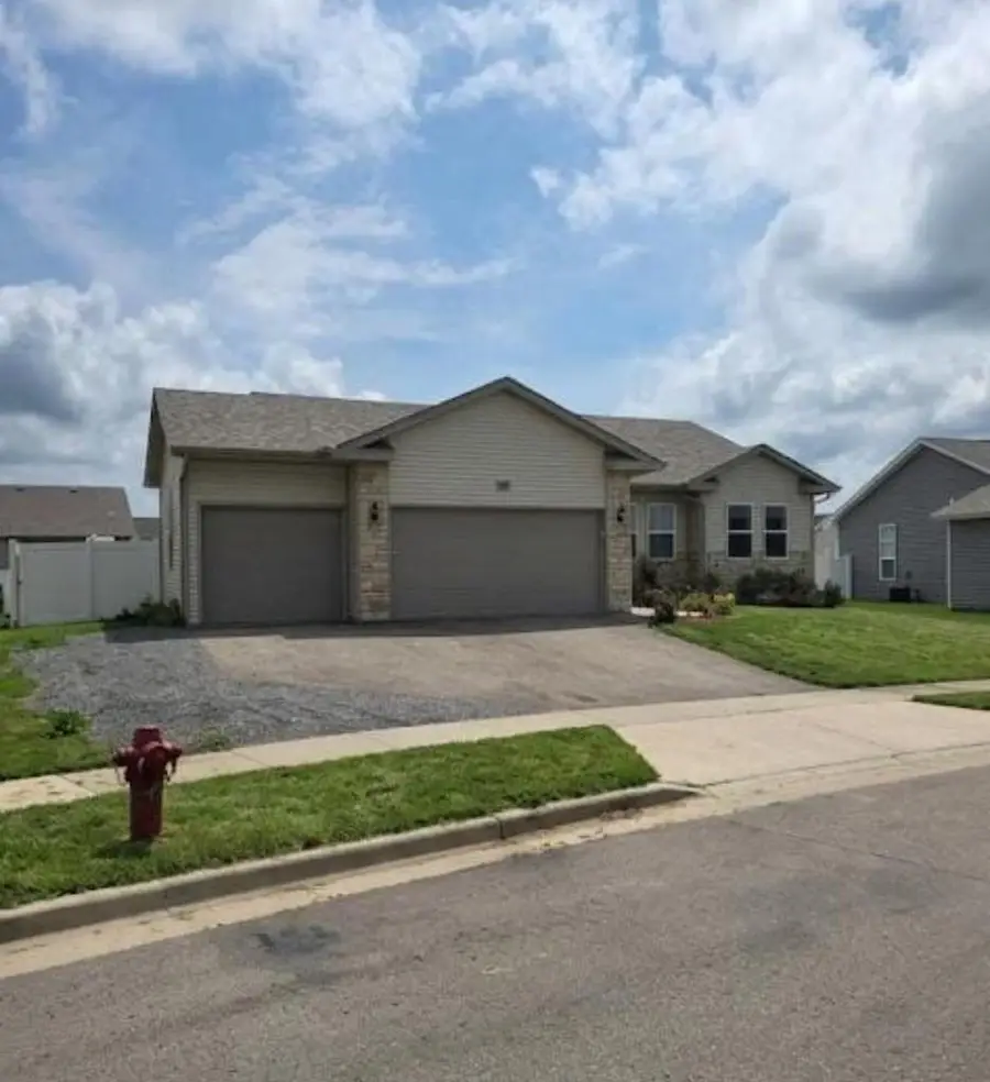 922 Margarets Way, Belleville, WI 53508 - #2