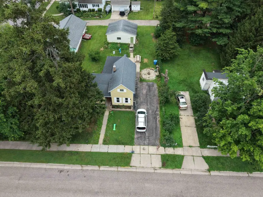 611 9th Street, Baraboo, WI 53913 - #3