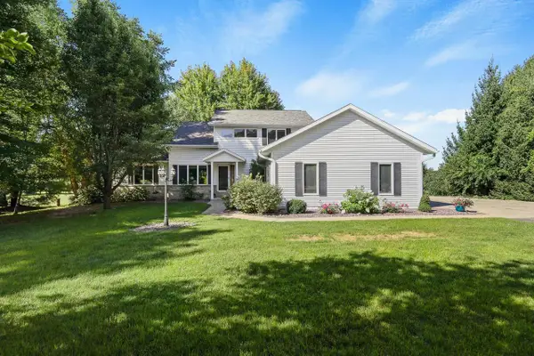 7801 N Robert Drive, Evansville, WI 53536
