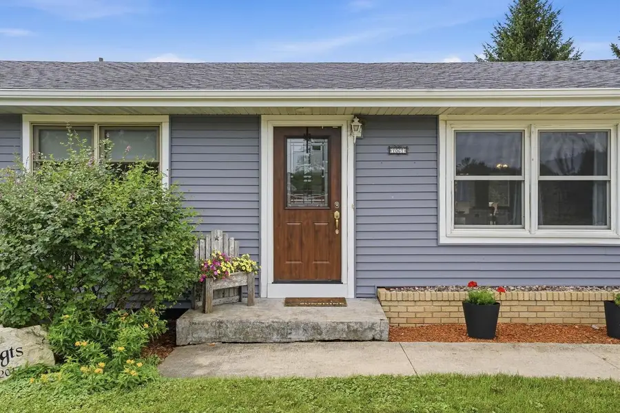 3857 North View Drive, Hazel Green, WI 53811 - #3