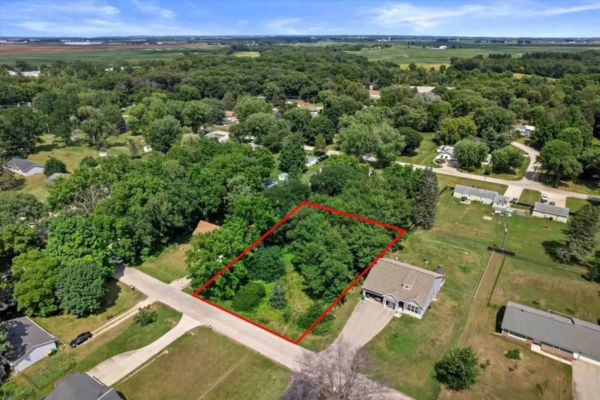 5441 S Driftwood Drive, Janesville, WI 53546 - #1