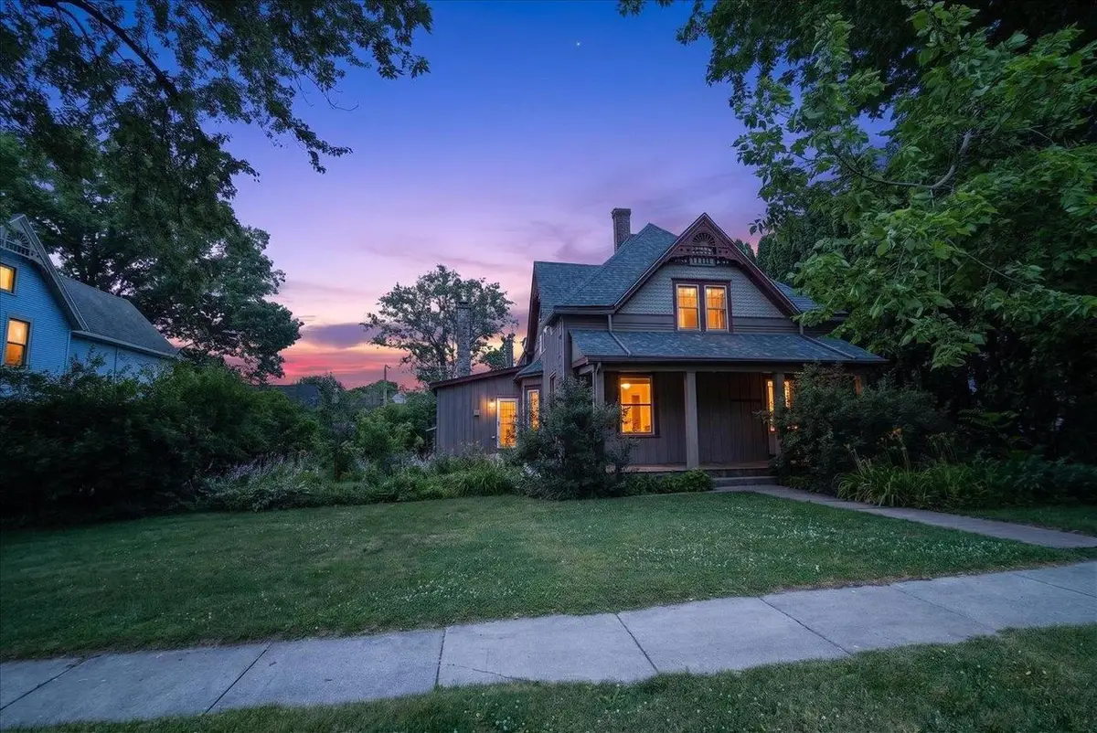 212 S 5th Street, Mount Horeb, WI 53572 - #1