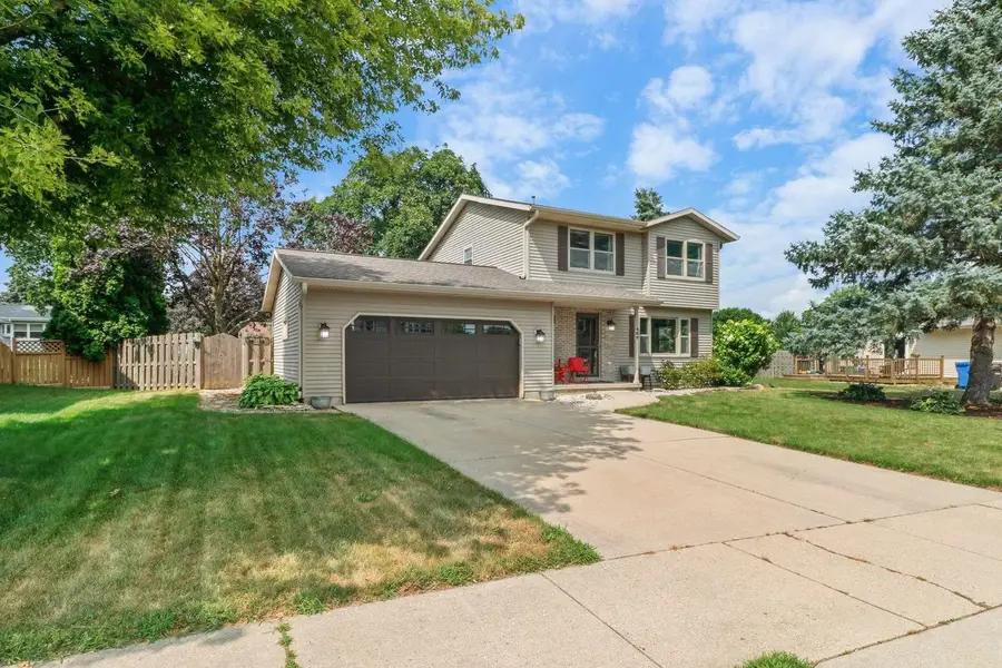 489 Cherry Wood Drive, Oregon, WI 53575 - #2