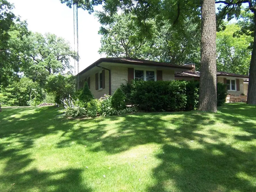 3639 Oak Lane Lane, Beloit, WI 53511 - #3