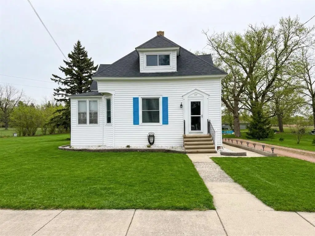 129 W Beloit Street, Darien, WI 53117 - #1