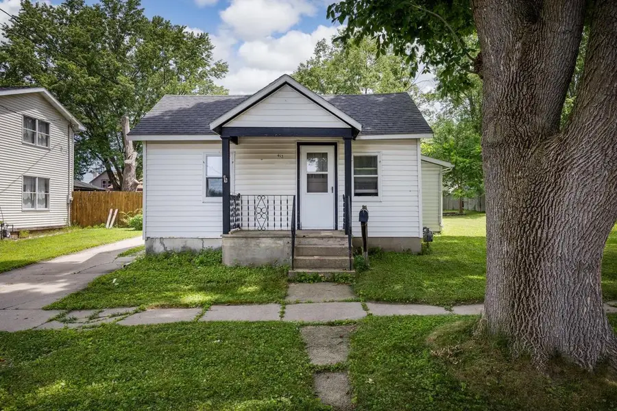 412 Clarence Street, Fort Atkinson, WI 53538 - #2